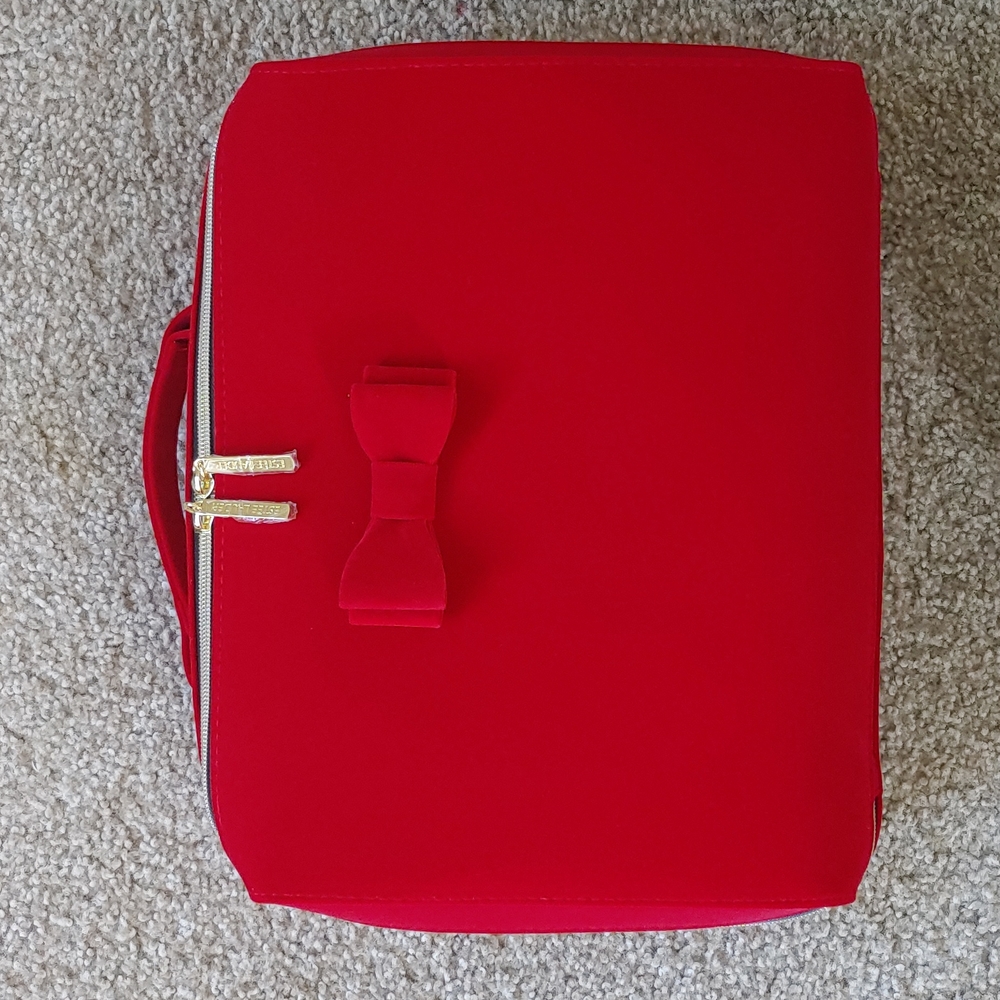 Estee Lauder red velvet makeup case